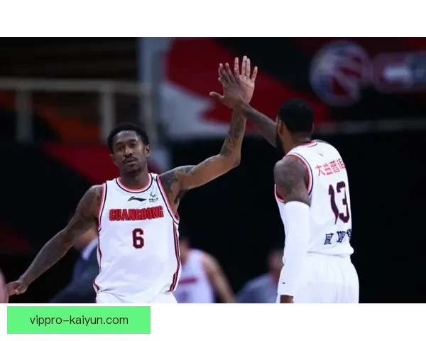 安赫尔·迪马利亚在新赛季表现稳健，助力球队冲击更高目标